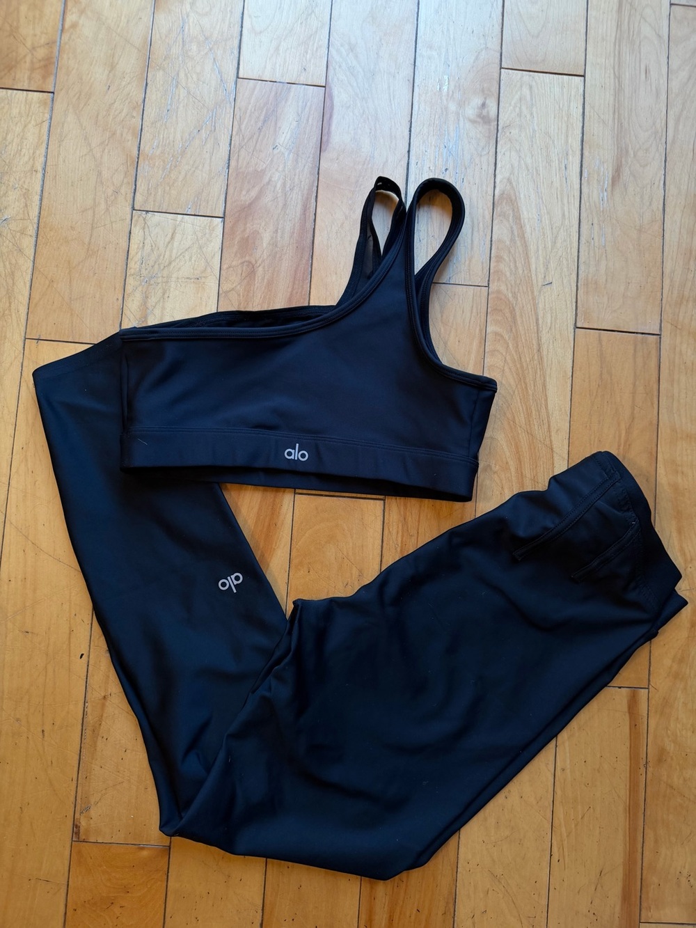 ALO AIRLIFT HIGH-WAIST 7/8 CORSET LEGGING - BLACK - Picture 6 of 6